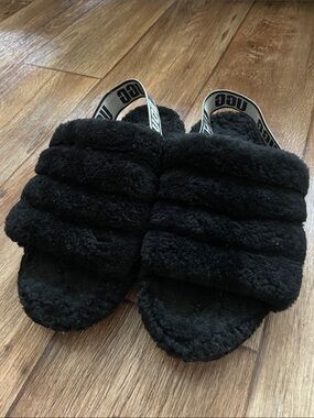 UGG Fluff Yeah Slide Black/Dark Shadow Woman Size 9
